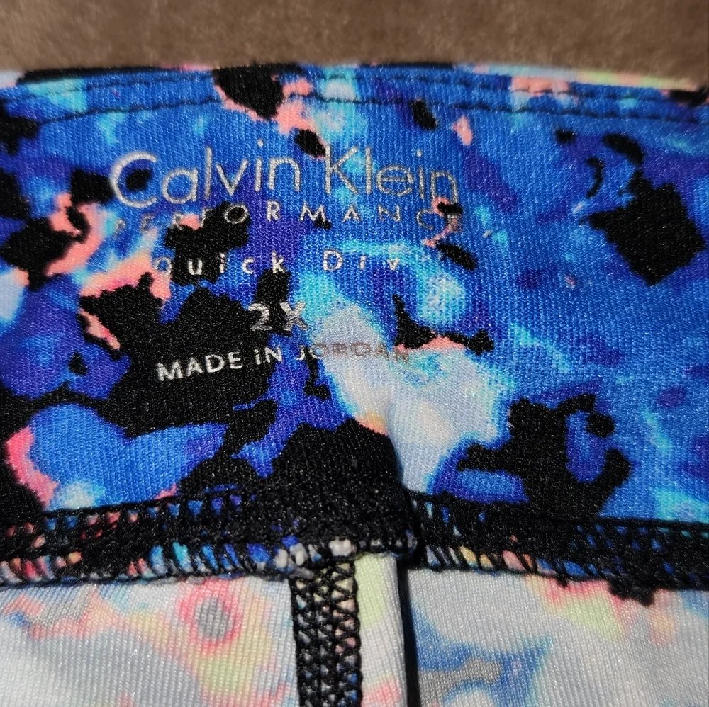 Calvin Klein performance capri leggings - Picture 2 of 2